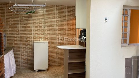 Image 7 - 894371