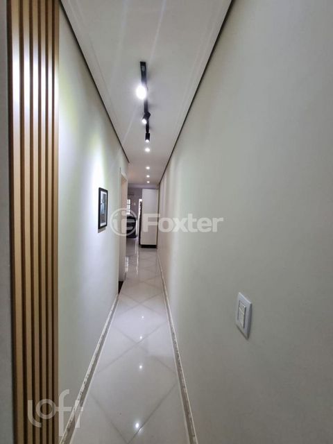 Image 4 - 894372