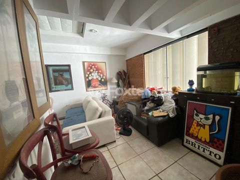 Image 6 - 894400