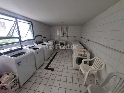 Image 9 - 894401