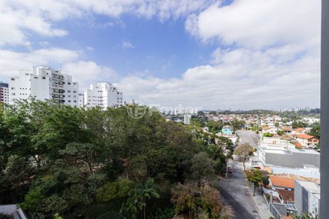 Image 17 - 894421