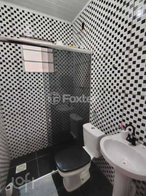 Image 7 - 894431