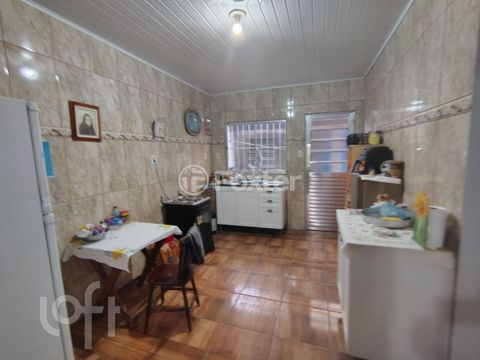 Image 3 - 894431