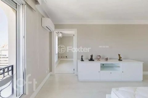 Image 3 - 894439