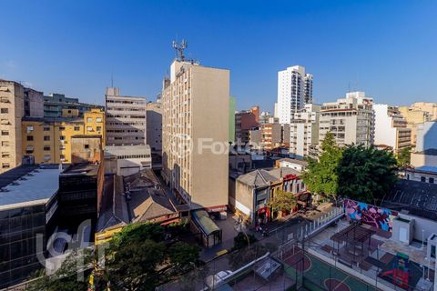 Image 11 - 894492