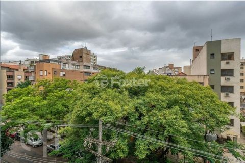 Image 5 - 894500