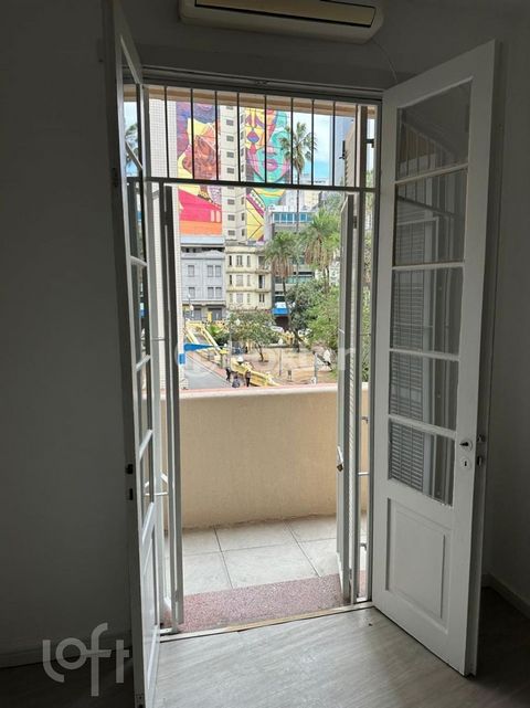 Image 10 - 894509