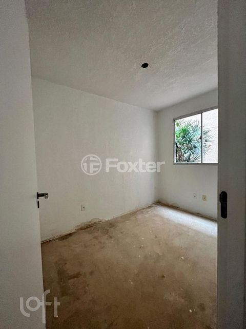 Image 7 - 894545