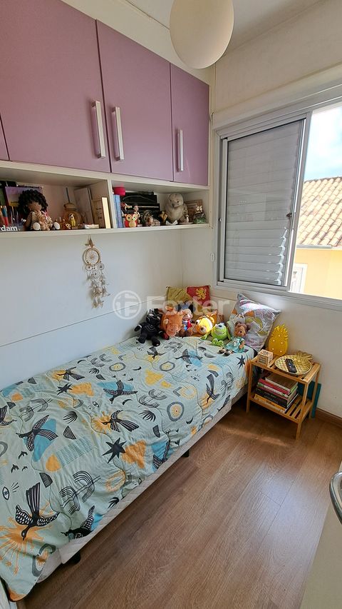 Image 8 - 894548