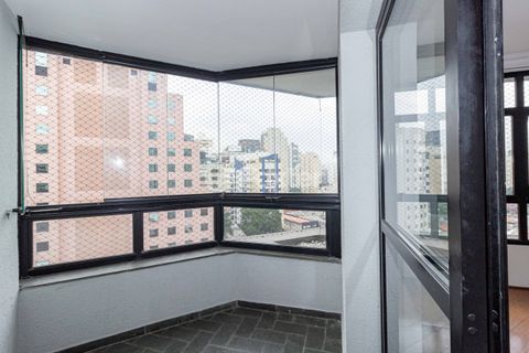Image 3 - 894572