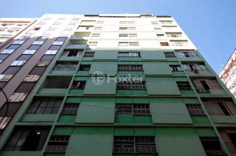 Image 7 - 894652