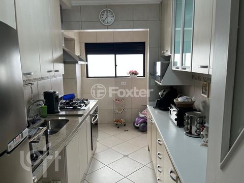 Image 7 - 894660