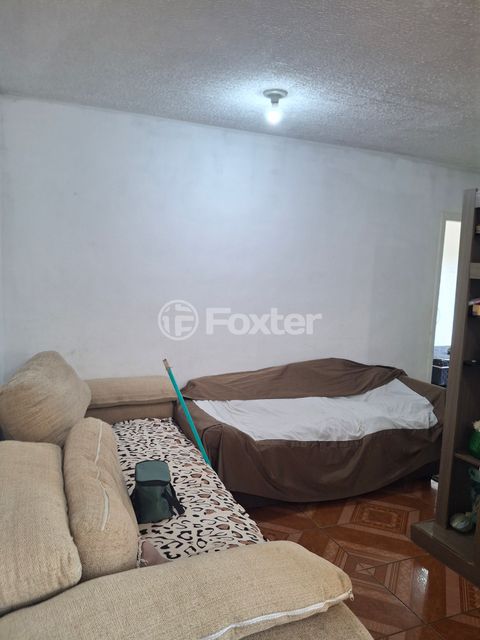 Image 3 - 894666