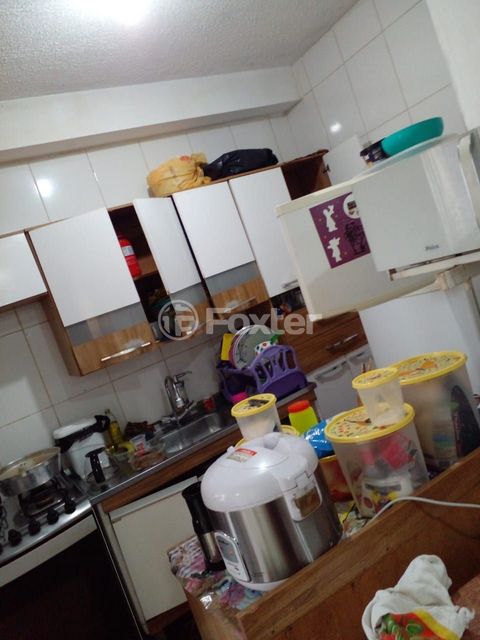 Image 4 - 894666