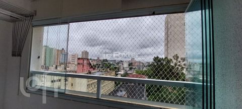 Image 4 - 894667