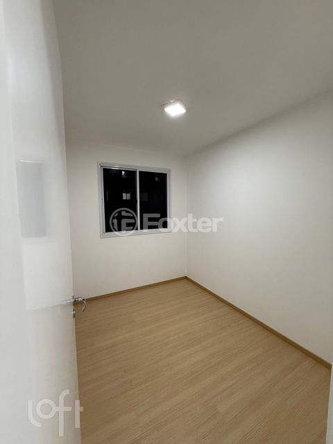 Image 6 - 894676