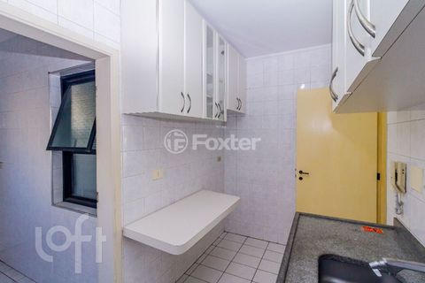 Image 8 - 894684