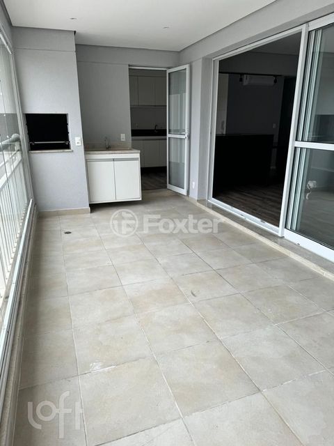 Image 5 - 894686