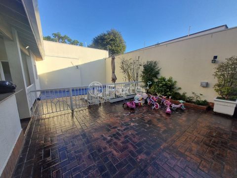 Image 3 - 894687