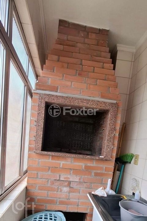 Image 5 - 894698