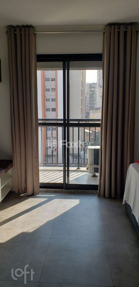 Image 5 - 894774