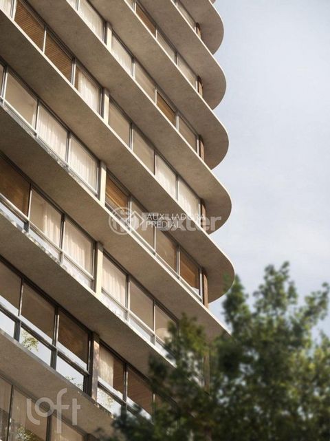 Image 5 - 894775