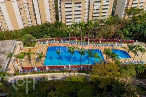 Image 8 - 894777