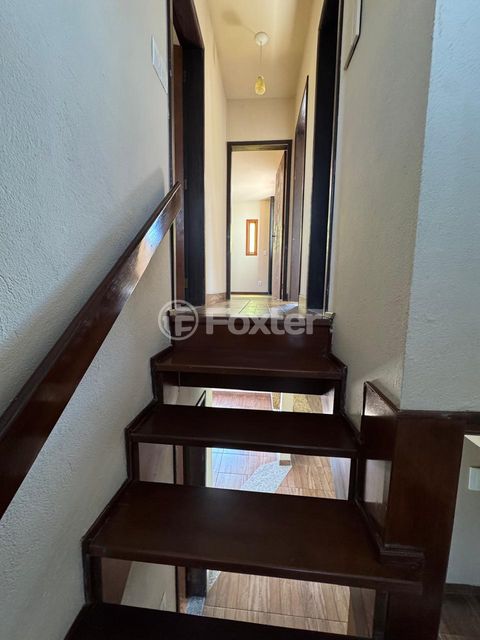 Image 8 - 894825