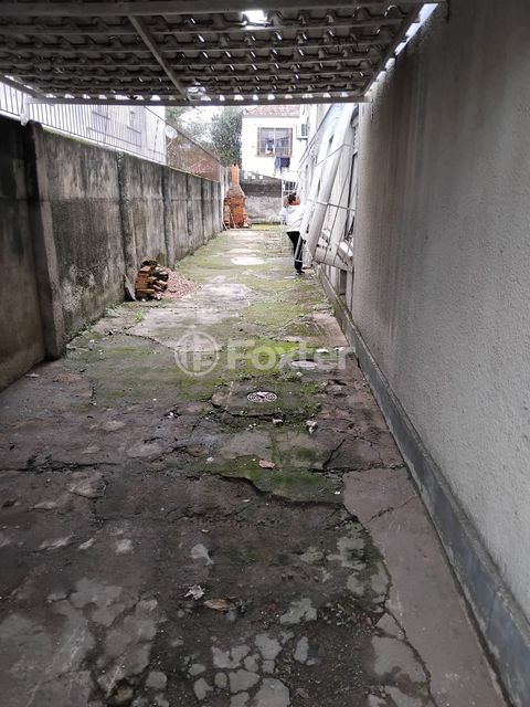Image 8 - 894831