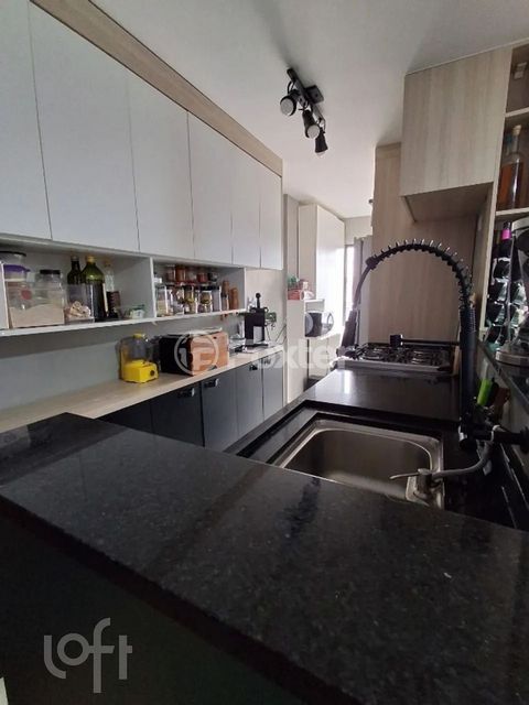 Image 4 - 894865