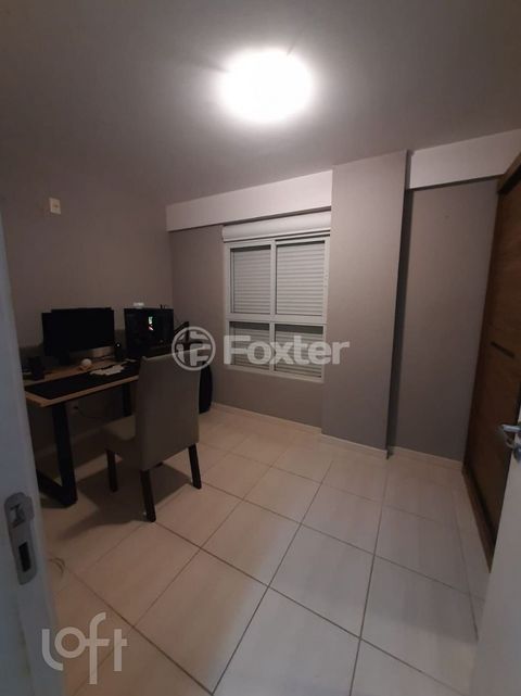 Image 7 - 894881