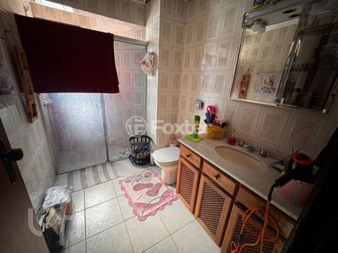Image 8 - 894900