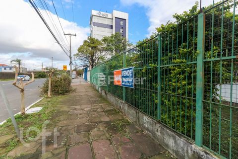 Image 7 - 894917