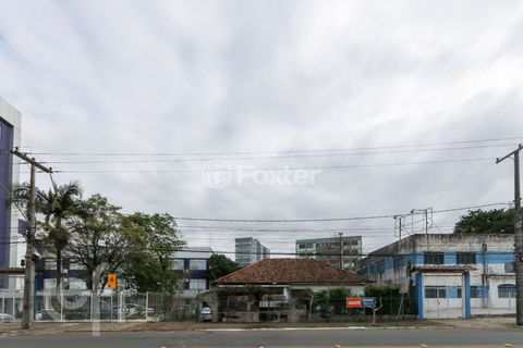 Image 4 - 894917