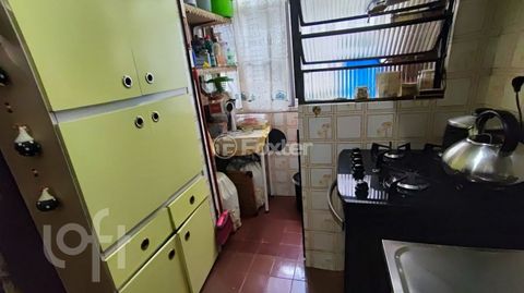 Image 10 - 894922