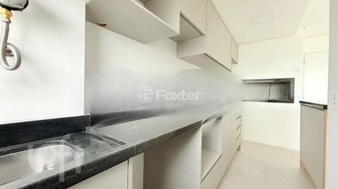 Image 5 - 894982