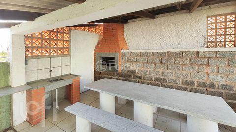 Image 15 - 895009