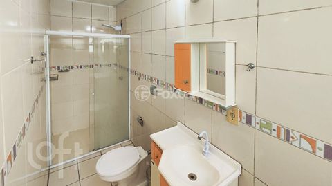 Image 9 - 895009