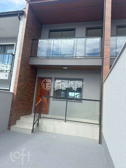 Image 2 - 895015
