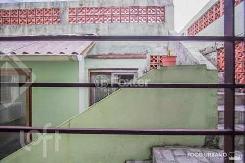 Image 9 - 895071