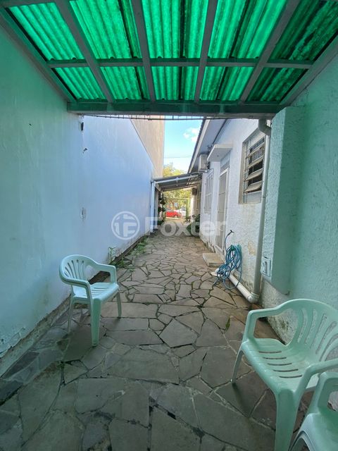 Image 10 - 895094