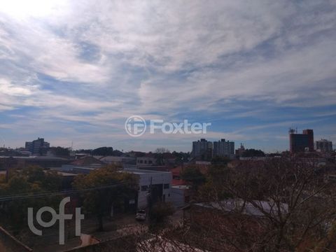 Image 15 - 895125