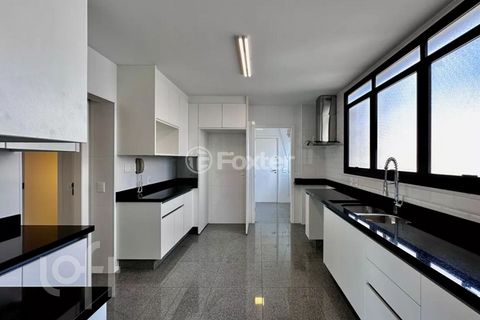 Image 9 - 895134