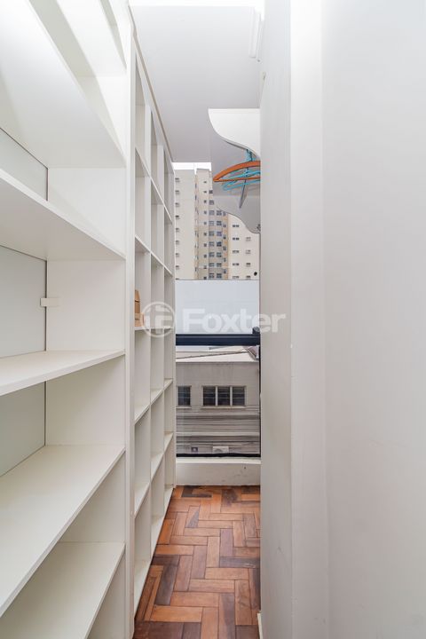 Image 19 - 895147