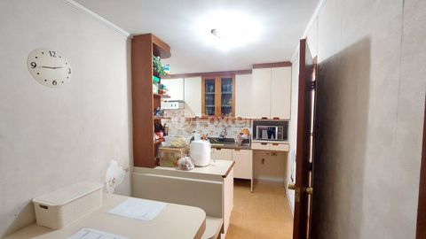 Image 7 - 895148