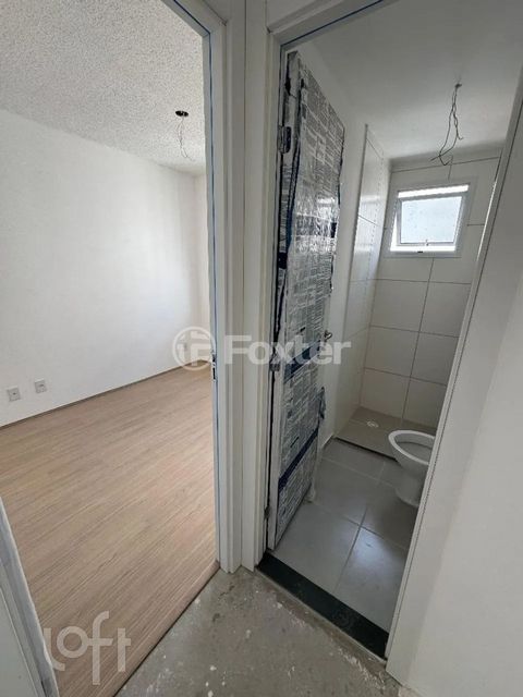 Image 11 - 895174