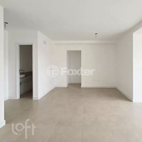 Image 3 - 895181