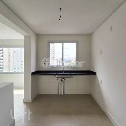 Image 7 - 895181
