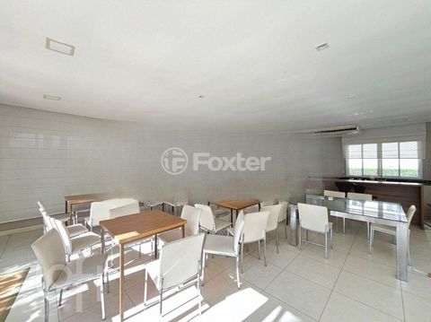 Image 19 - 895186