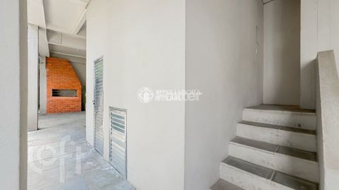 Image 6 - 895196